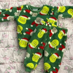 Shrek Festive Green and Red Kids Matching Set